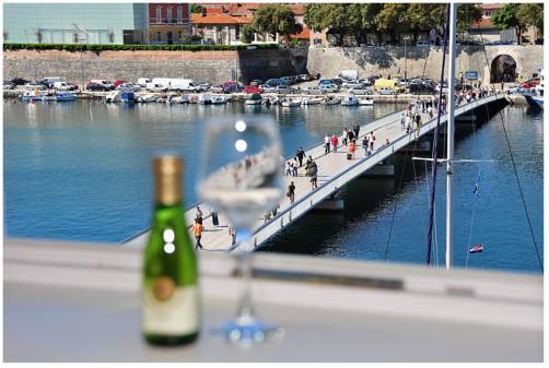 Zara Codice promozionale Croatia Booking.com