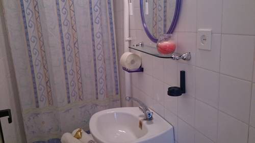 Gdinj Codice promozionale Croatia Booking.com