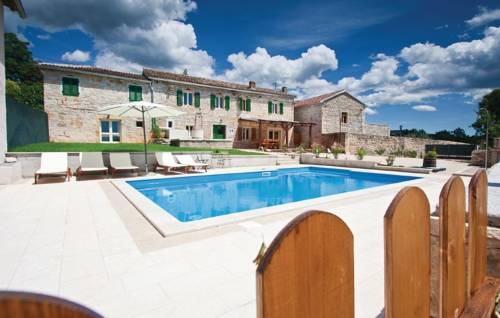 Tinjan Codice promozionale Croatia Booking.com
