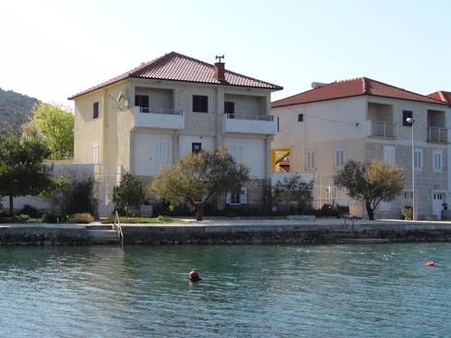 Vinisce Codice promozionale Croatia Booking.com